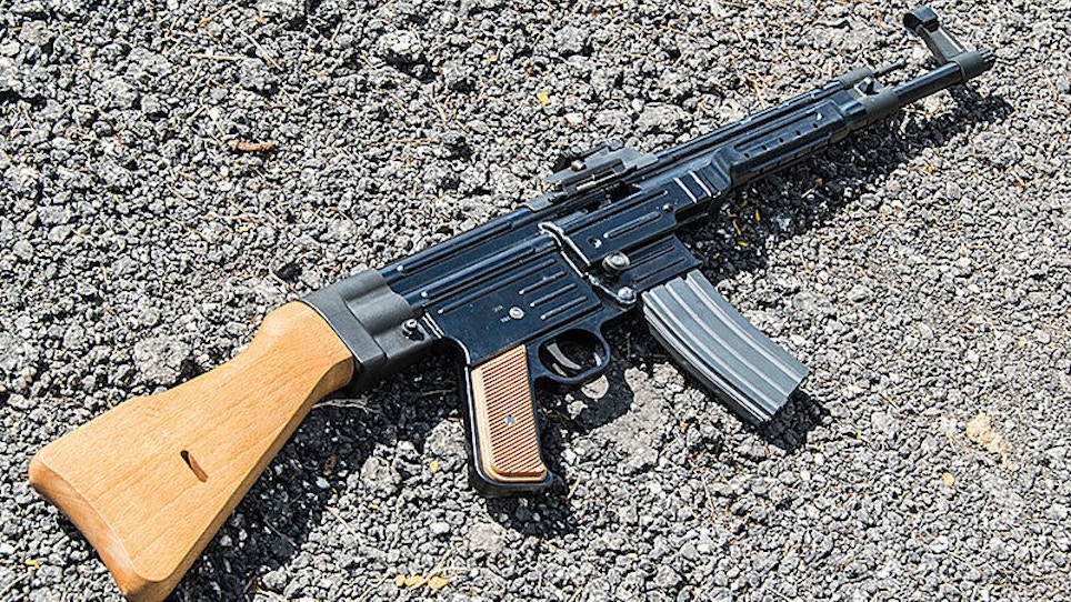 Here's A More Detailed Look At The StG 44 Sturmgewehr Remake